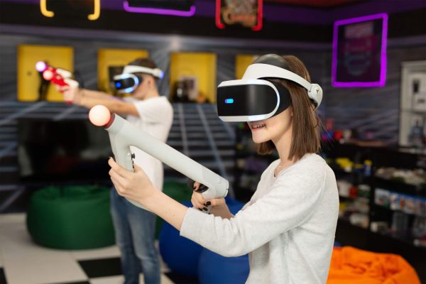 وسایل شهربازی سرپوشیده مخصوص بزرگسالان و خانواده‌ها